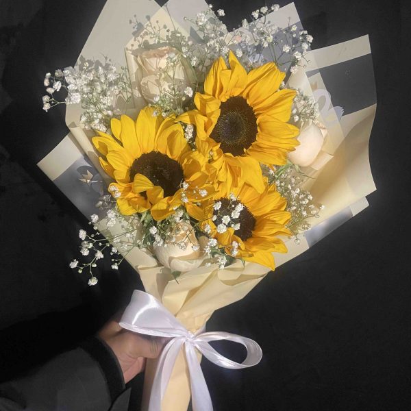 3 Sunflower and 3 Peach color rose